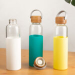 Szklana butelka Refresh 560 ml, żółty - obrazek 8